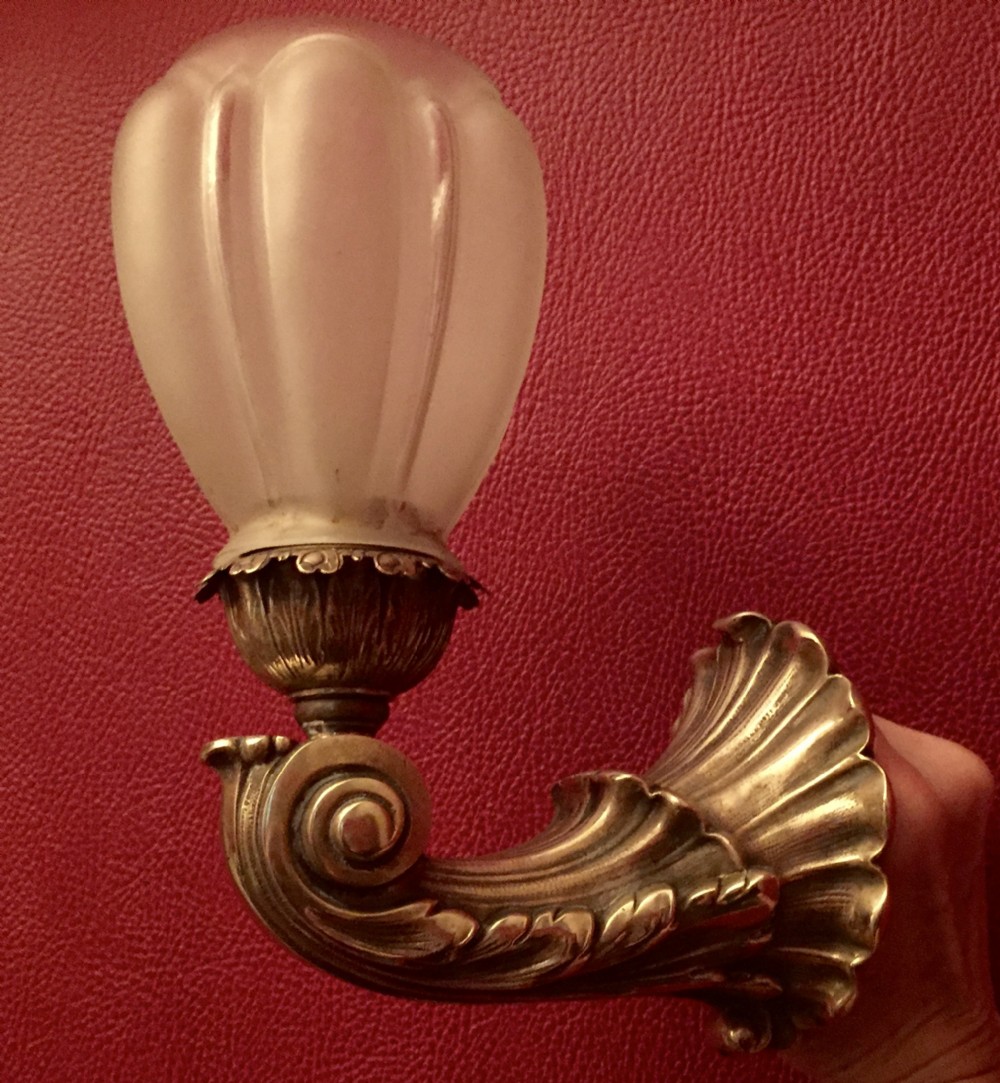 splendid 19th century wall light in bronze and period shade
